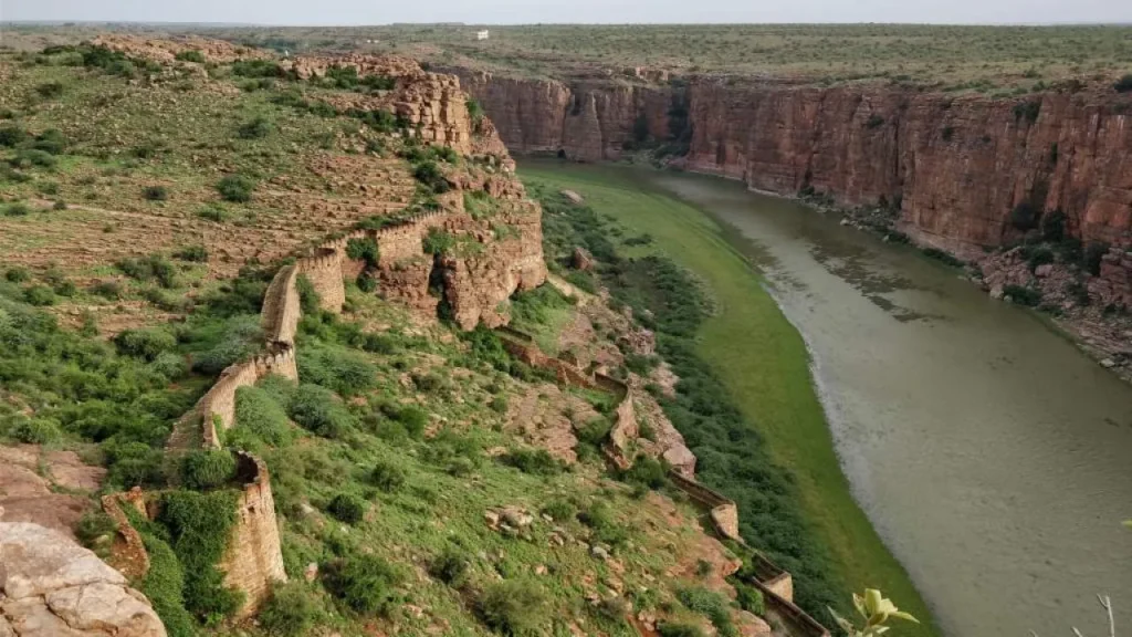 Grand-canyon-of-India-gandikota-min-1280x720
